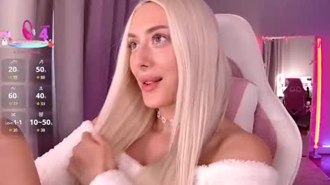 Snapshot of 7loren_wood7 chatting on 18, 6, 2026 Loren Wood online show from 18, 6, 2026