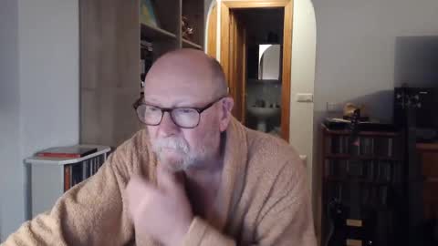  Papi  online show from 11, 3, 2025