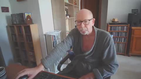  Papi  online show from 17, 10, 2025