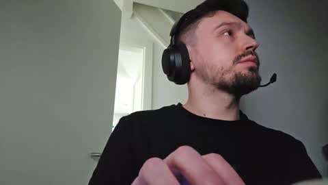 8inchdude93 online show from 24, 3, 2026