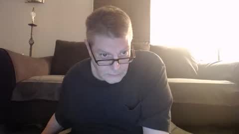 989guy online show from 17, 4, 2026