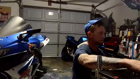 Snapshot of 9_25 chatting on 22, 12, 2025 8over6 online show from 22, 12, 2025