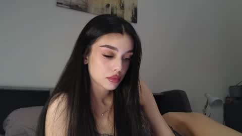 Snapshot of 9west chatting on 1, 7, 2026 KARINA online show from 1, 7, 2026