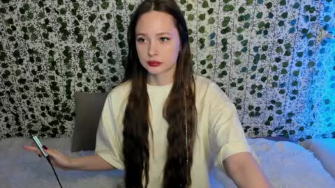 Snapshot of _52_ chatting on 31, 1, 2025 EMILY AND MARCUS online show from 31, 1, 2025