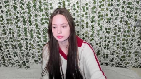 Snapshot of _52_ chatting on 6, 2, 2025 EMILY AND MARCUS online show from 6, 2, 2025