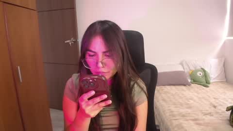 Snapshot of _abbyyyy_ chatting on 31, 7, 2026 abby 3 online show from 31, 7, 2026