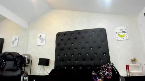 _alana_johnson online show from 16, 5, 2026