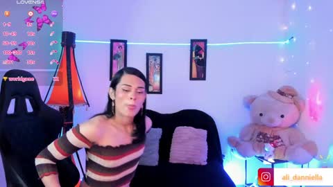 Snapshot of _ali_danniella_ chatting on 31, 3, 2026 danniella Indepeding Model online show from 31, 3, 2026