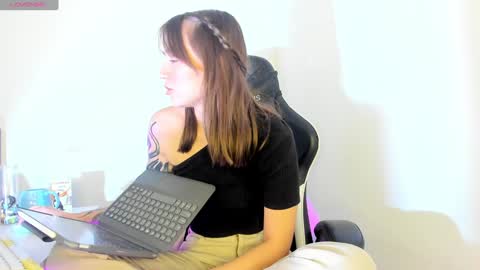 Snapshot of _alicerosse2 chatting on 16, 1, 2025 ALICE online show from 16, 1, 2025