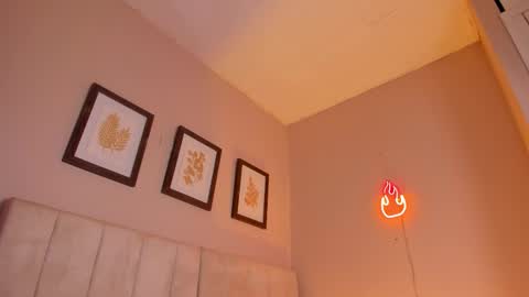 Snapshot of _alison_c chatting on 11, 10, 2025 Hii I m Alison online show from 11, 10, 2025