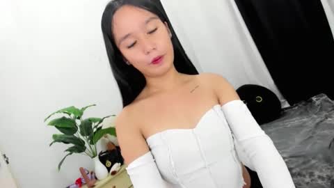 Thea online show from 6, 11, 2025