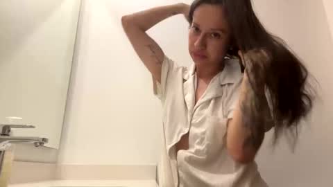 _alyson online show from 4, 6, 2026