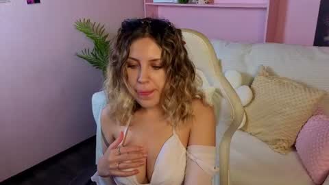 _amymoore online show from 25, 6, 2026