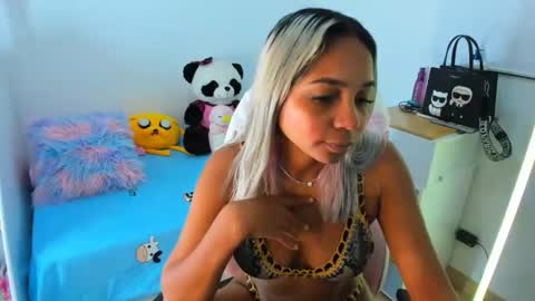 Analia online show from 11, 12, 2024