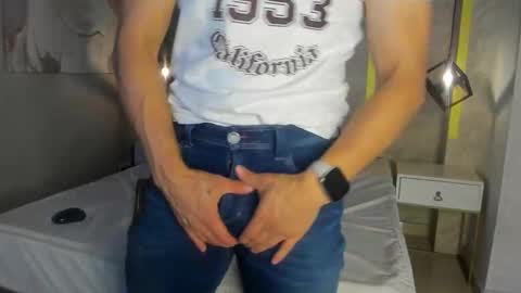 Snapshot of _andrewfalcon1 chatting on 24, 12, 2024 Andrew online show from 24, 12, 2024