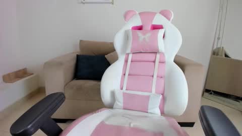    online show from 11, 2, 2026