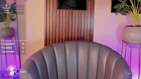   online show from 13, 11, 2025