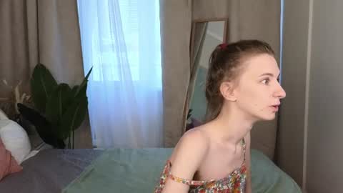 _ash_leyy_ online show from 9, 7, 2026