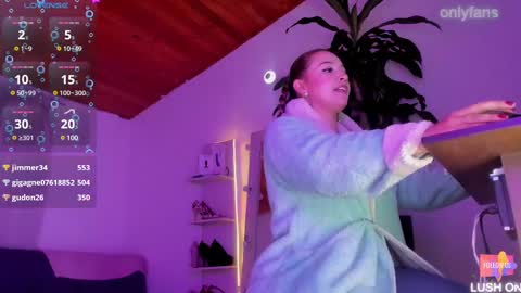 Snapshot of _asscutebig_ chatting on 9, 2, 2025 fer online show from 9, 2, 2025