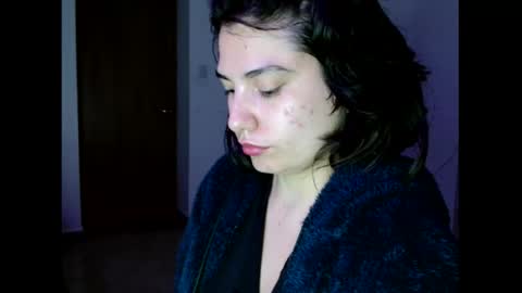 Snapshot of _atenea_golden chatting on 30, 10, 2025 atenea online show from 30, 10, 2025