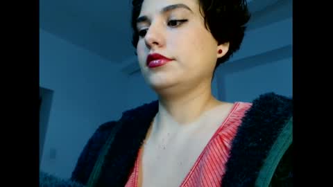 Snapshot of _atenea_golden chatting on 11, 11, 2025 atenea online show from 11, 11, 2025