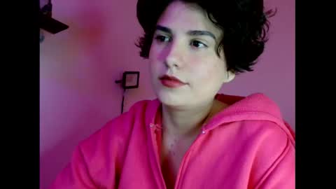 Snapshot of _atenea_golden chatting on 13, 11, 2025 atenea online show from 13, 11, 2025