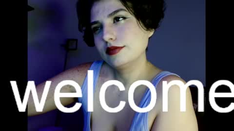 Snapshot of _atenea_golden chatting on 23, 11, 2025 atenea online show from 23, 11, 2025