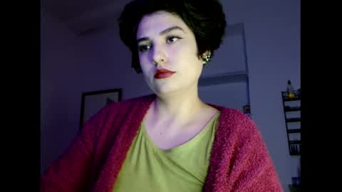 Snapshot of _atenea_golden chatting on 30, 11, 2025 atenea online show from 30, 11, 2025