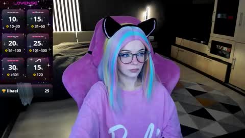 Olivia Subscribe to my Fansly -   online show from 19, 3, 2026