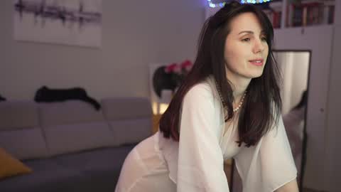 Lili online show from 4, 12, 2024