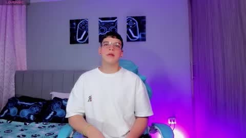 Snapshot of _blake_boy chatting on 2, 12, 2025 _blake_boy online show from 2, 12, 2025