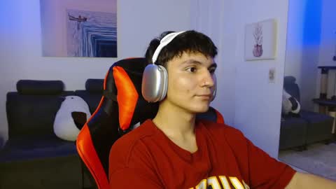 B L A K E online show from 4, 2, 2025