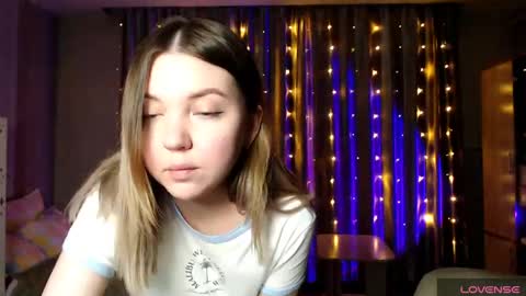 Snapshot of _blonde_barbie_ chatting on 5, 6, 2026 Elizabeth online show from 5, 6, 2026