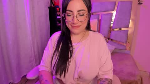 Angie  Independent model online show from 30, 9, 2025