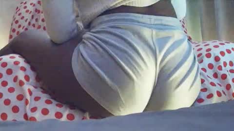 Snapshot of _bunny_b chatting on 3, 5, 2026 I will be back soon online show from 3, 5, 2026