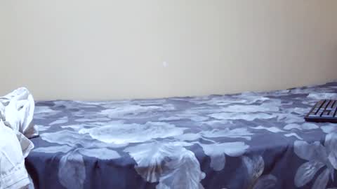 Snapshot of _bunny_b chatting on 4, 7, 2026 I will be back soon online show from 4, 7, 2026