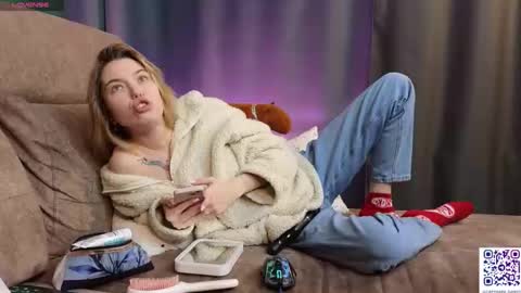 Snapshot of _capybara0_0 chatting on 25, 2, 2025 _capybara0_0 online show from 25, 2, 2025