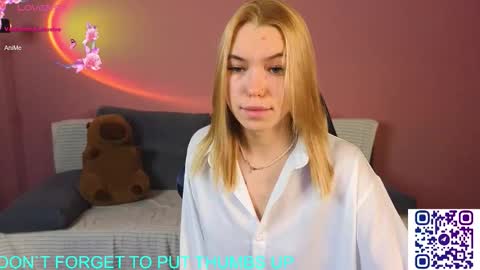 Snapshot of _capybara0_0 chatting on 14, 11, 2025 _capybara0_0 online show from 14, 11, 2025