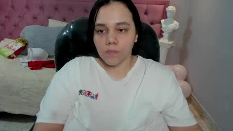 Snapshot of _chelsea_24 chatting on 29, 5, 2026 _chelsea_24 online show from 29, 5, 2026