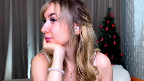 _crystal_moon_1 online show from 20, 12, 2025