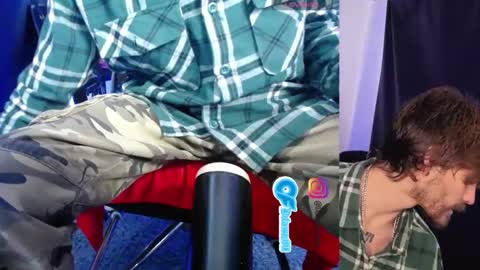 Snapshot of _delacruz911_ chatting on 17, 11, 2025 delacruz online show from 17, 11, 2025