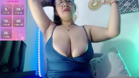 Dannia online show from 22, 10, 2025