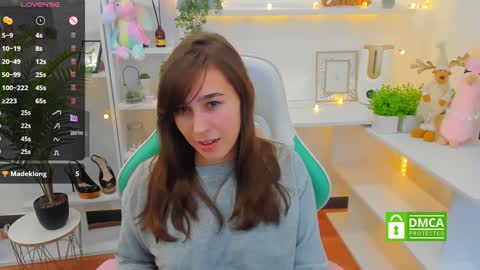 Lizzy  online show from 18, 12, 2024