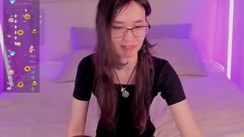 _emily__strike_ online show from 1, 12, 2025