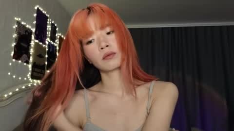 EveEva online show from 8, 3, 2025