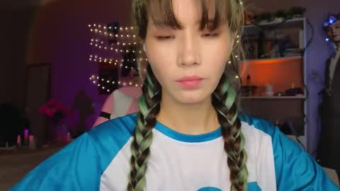 EveEva online show from 19, 11, 2025