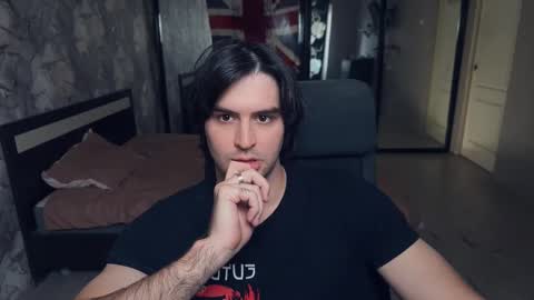 Snapshot of _fatrabbit chatting on 19, 10, 2025 Keanu online show from 19, 10, 2025