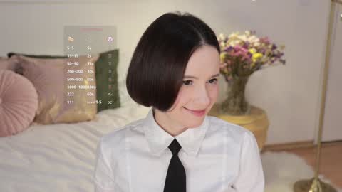 Essie  online show from 11, 12, 2024