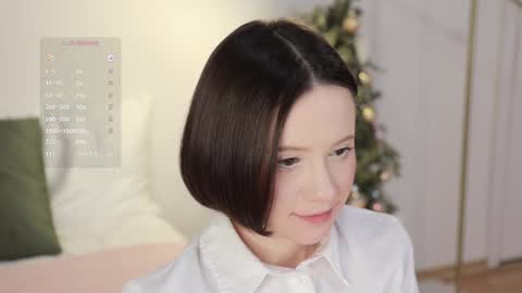 Essie  online show from 19, 1, 2025