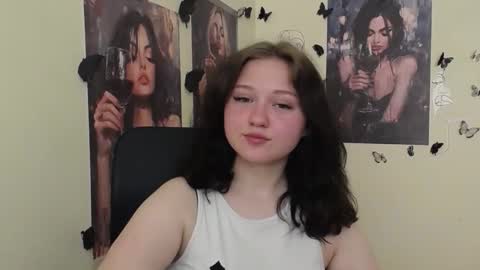 Snapshot of _foxy_lady chatting on 6, 5, 2026 Alice online show from 6, 5, 2026